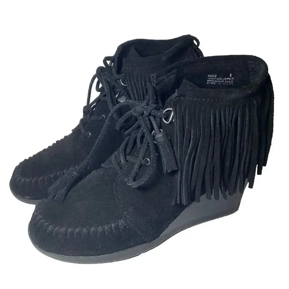 MINNETONKA Womens Black Suede Fringe WEDGE Booties Size 8.5 LACE Up